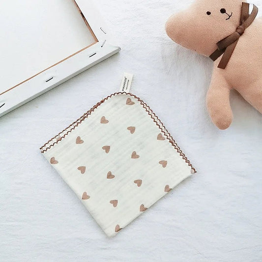 SERVIETTE POUR BEBE - CottonBabyTowel™ - Coeur - Maboutiquebb